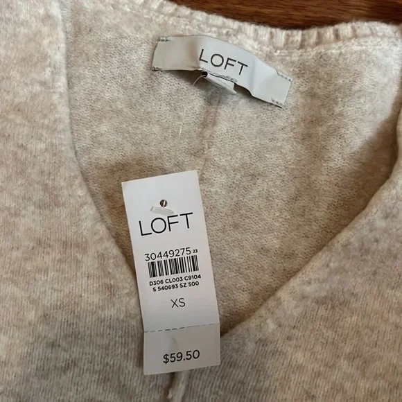 LOFT sweater - Picture 2 of 4